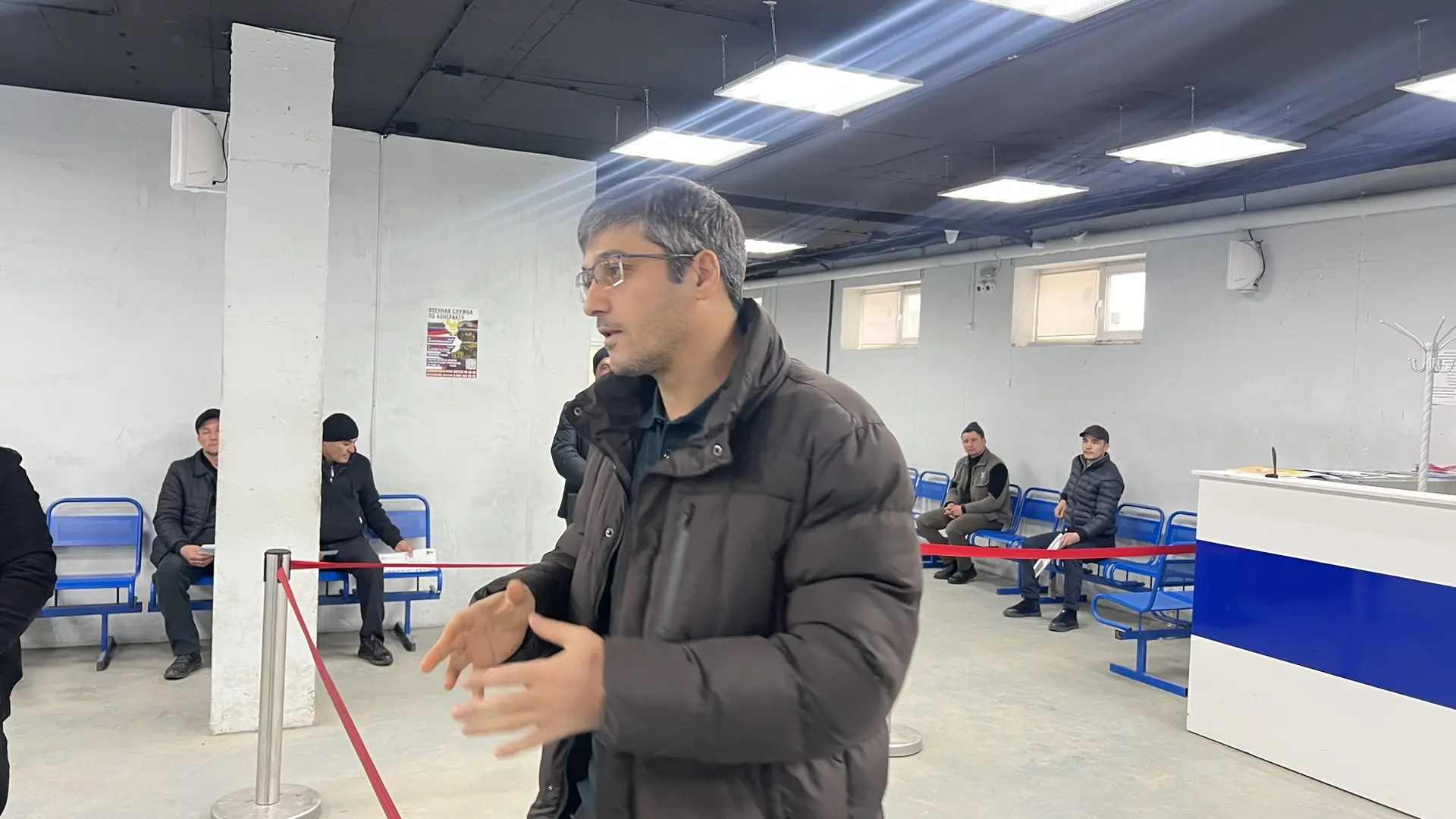 Жить по законам России. 80 иностранным гражданам, работающим в Дагестане, разъяснили правила пребывания на территории страны